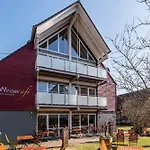 Winzercafe Neipperg 아파트