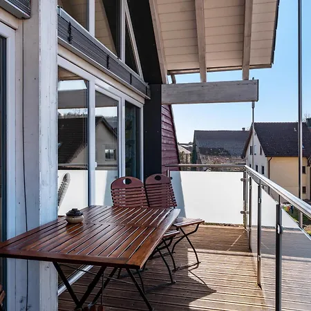 Winzercafe Neipperg 公寓 *