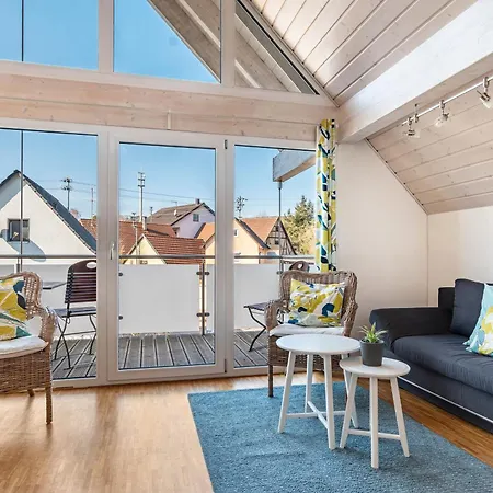 Winzercafe Neipperg 公寓 *